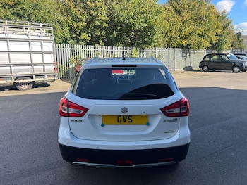 Used Suzuki SX4 S-Cross 2018 for sale - 76030744: Photo 4