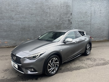 Used Infiniti Q30 2016 for sale - 79372017: Photo