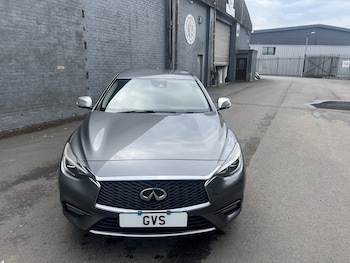 Used Infiniti Q30 2016 for sale - 79372017: Photo