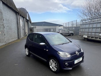 Used Volkswagen up! 2015 for sale - 78004536: Photo