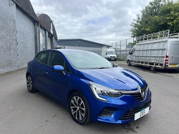 Used Renault Clio 2022 for sale - 75587104: Photo