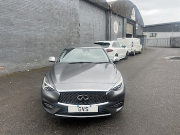 Used Infiniti Q30 2017 for sale - 79725192: Photo
