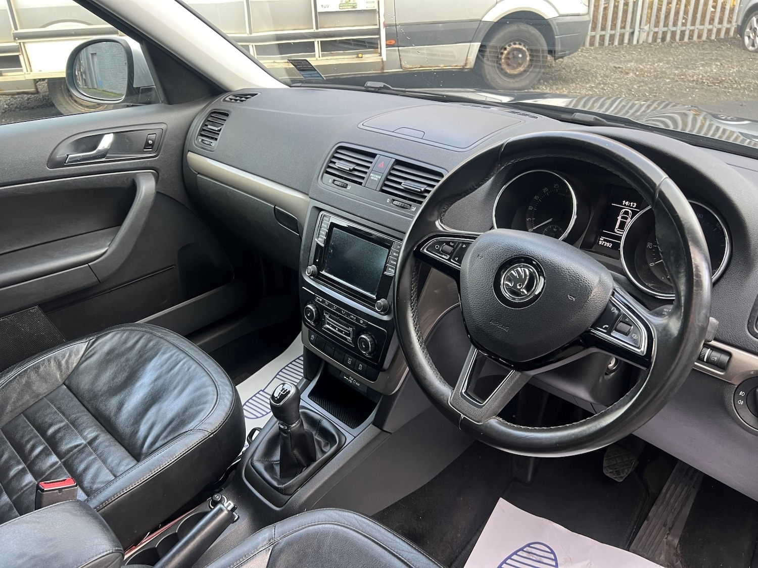 Used Skoda Yeti 2015 for sale - 77201156: Photo 9