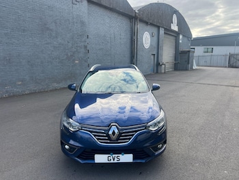 Used Renault Megane 2017 for sale - 75587208: Photo