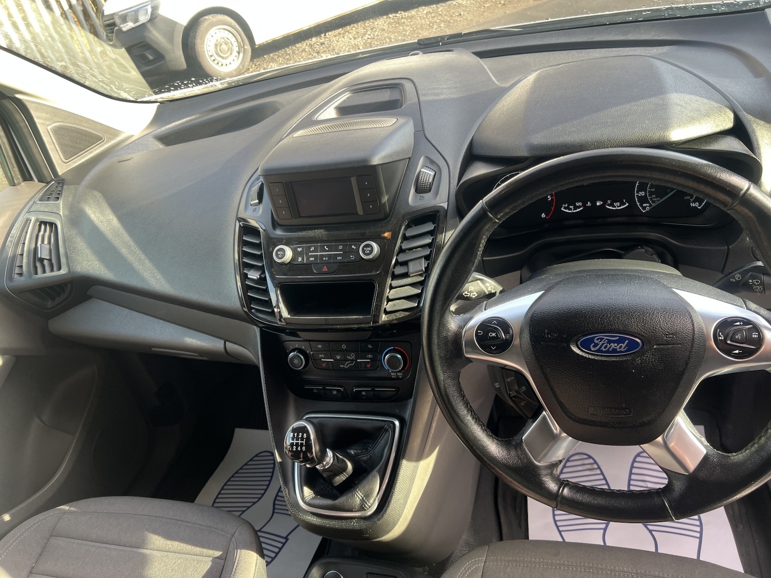 Used Ford Transit Connect 2019 for sale - 77548267: Photo 12