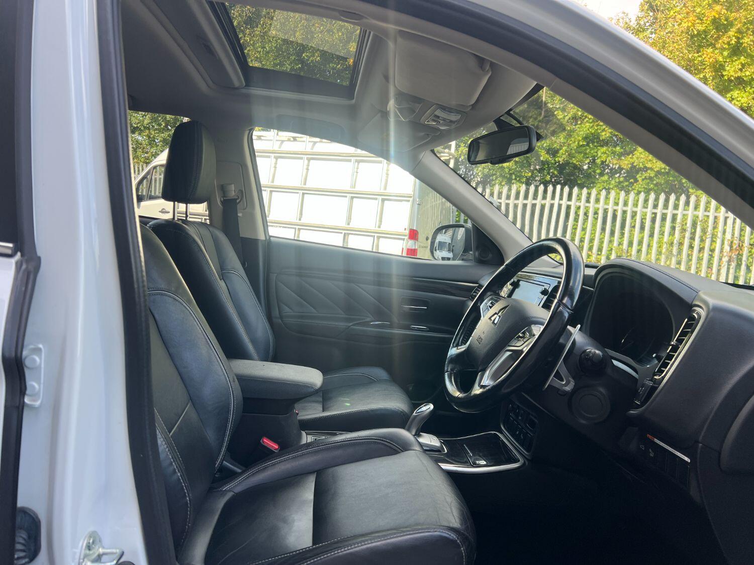 Used Mitsubishi Outlander 2017 for sale - 75994598: Photo 13