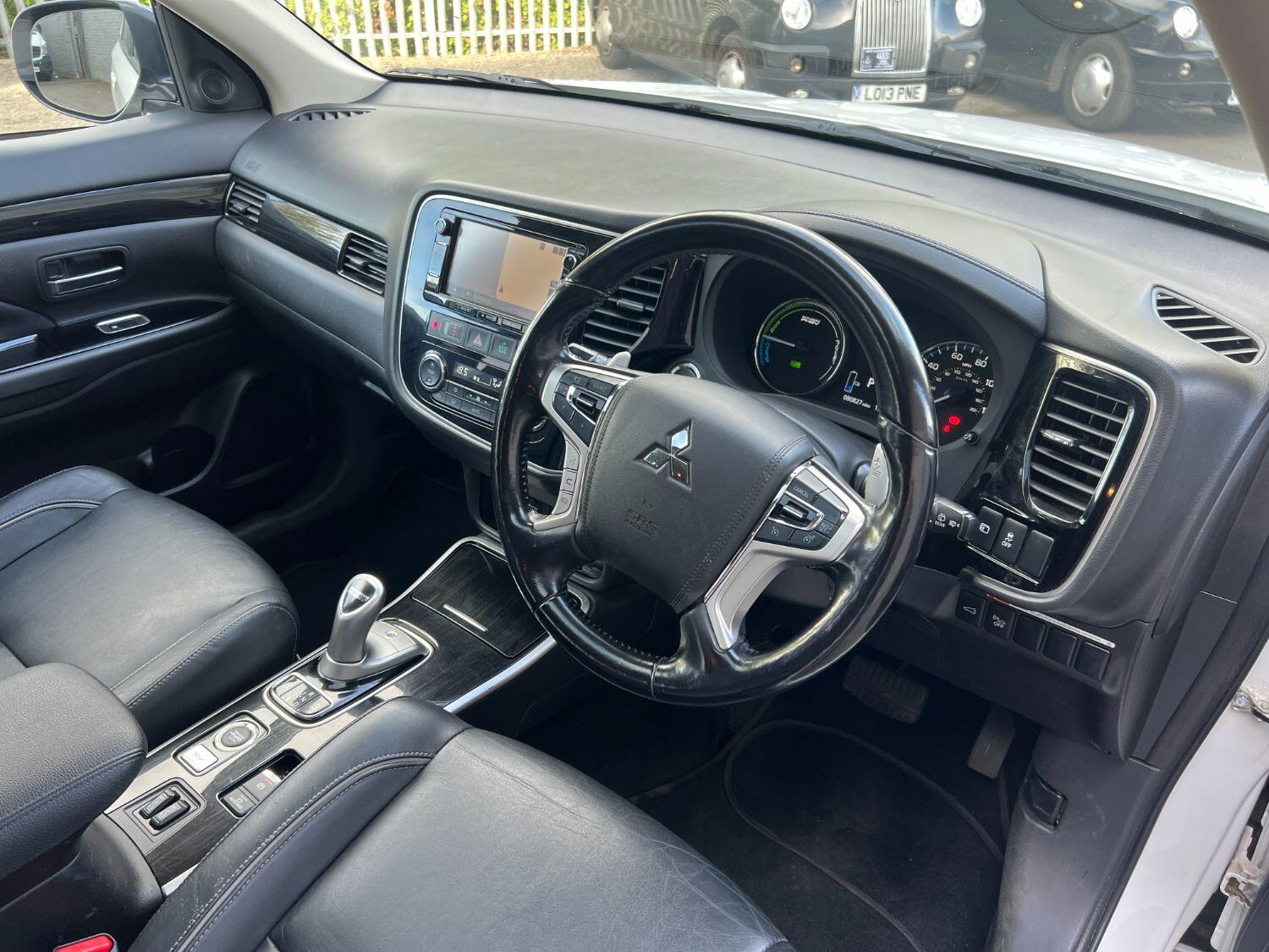 Used Mitsubishi Outlander 2017 for sale - 75994598: Photo 14