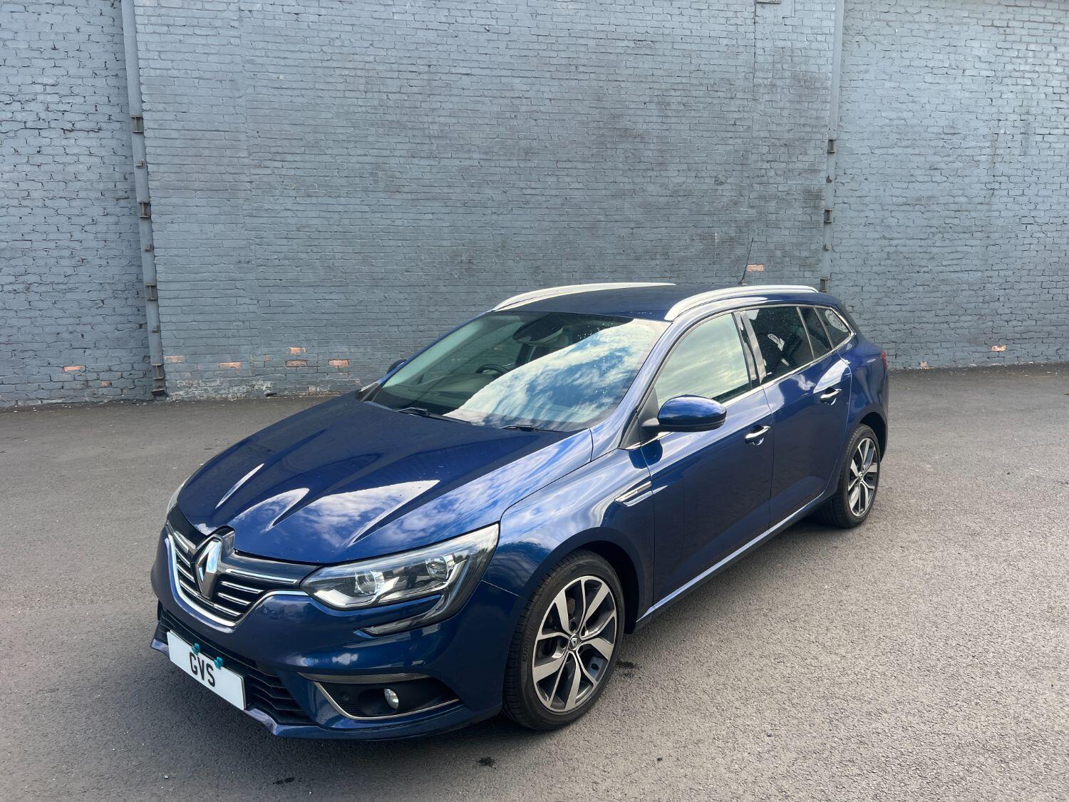 Used Renault Megane 2017 for sale - 76794477: Photo 1