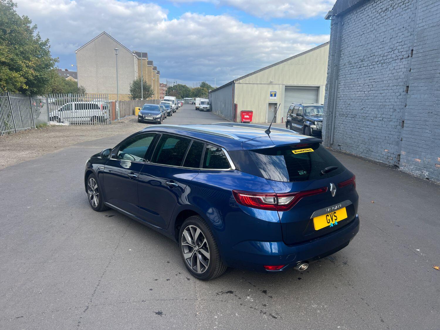 Used Renault Megane 2017 for sale - 76794477: Photo 6