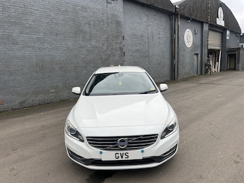 Used Volvo V60 2015 for sale - 77409623: Photo