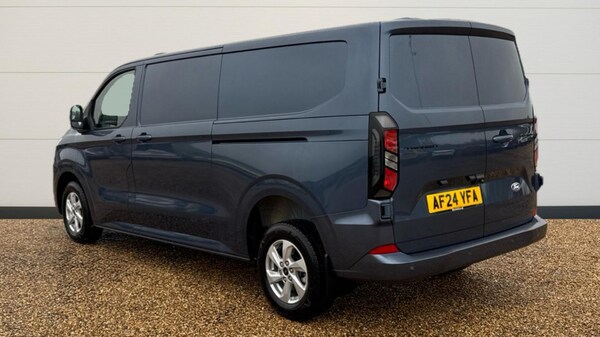 Used Ford Transit Custom 2024 for sale - 75992708: Photo 2