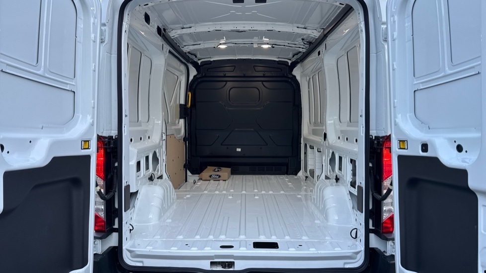 Used Ford Transit 2025 for sale - 76130484: Photo 18