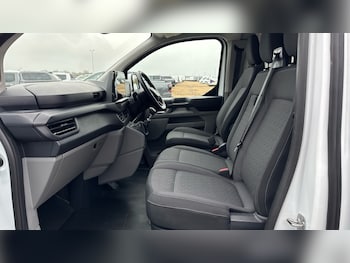 Used Ford Transit Custom 2024 for sale - 76507599: Photo