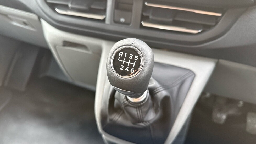 Used Ford Transit Custom 2024 for sale - 76234177: Photo 21