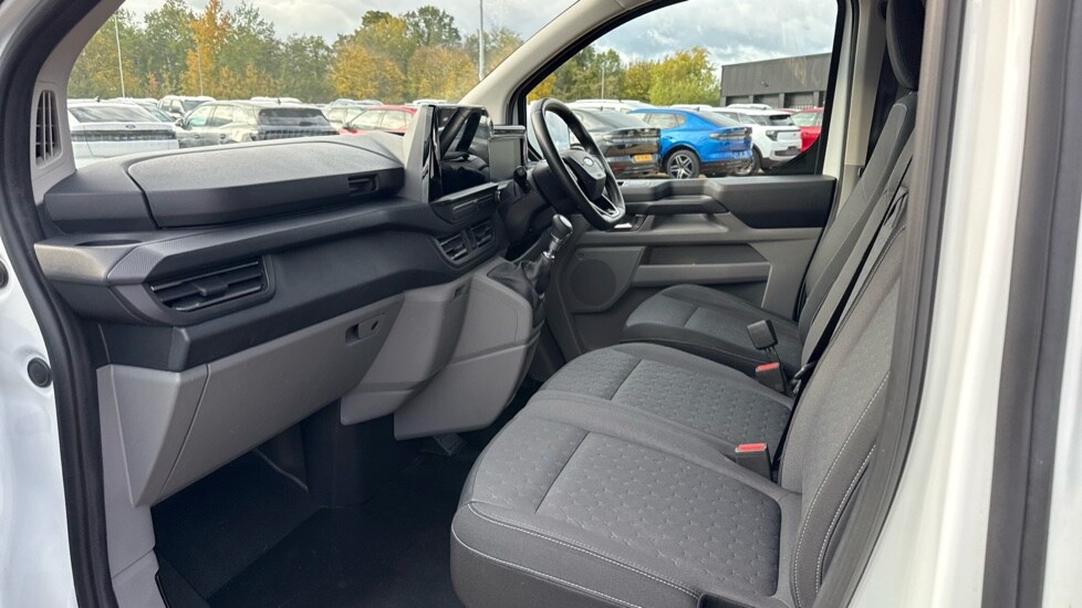 Used Ford Transit Custom 2024 for sale - 76234177: Photo 4