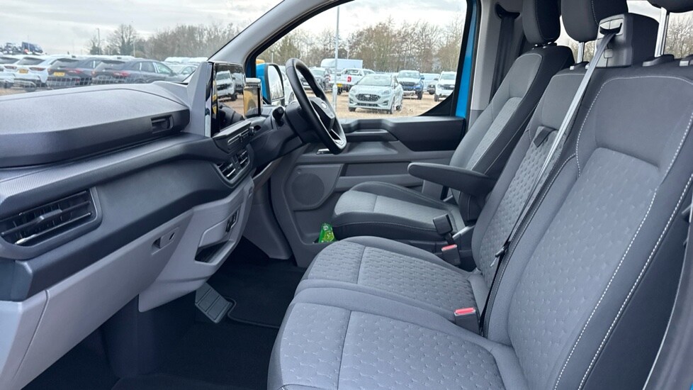 Used Ford Transit Custom 2025 for sale - 76977870: Photo 4
