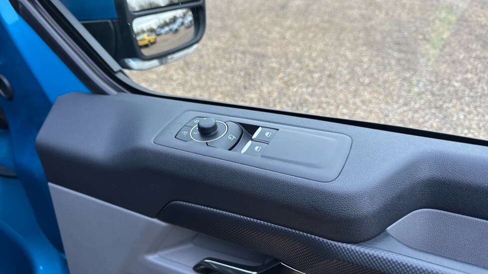 Used Ford Transit Custom 2025 for sale - 76977870: Photo 40