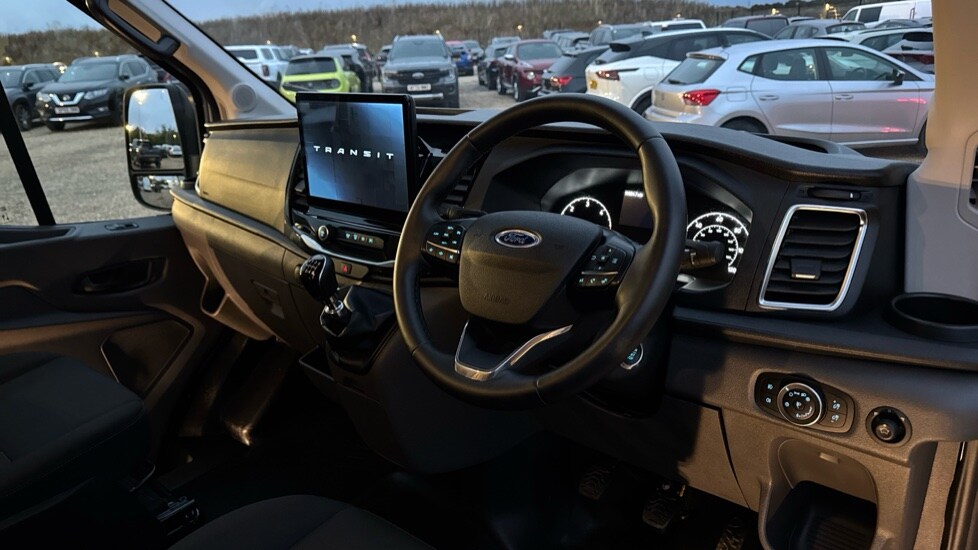Used Ford Transit 2023 for sale - 75902165: Photo 11