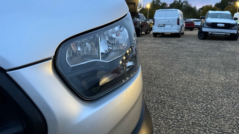 Used Ford Transit 2023 for sale - 75902165: Photo 15