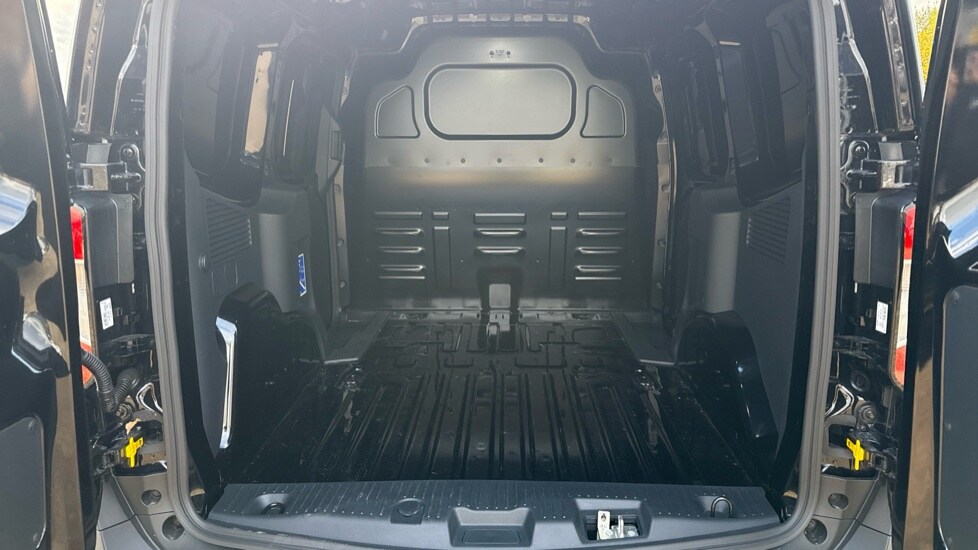 Used Ford Transit Courier 2025 for sale - 76332222: Photo 18