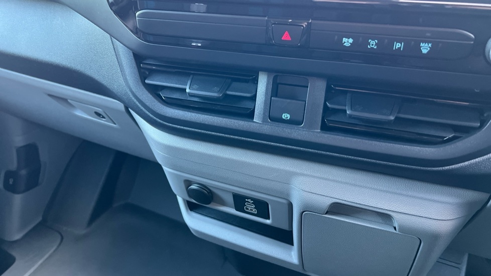 Used Ford Transit Custom 2024 for sale - 76738130: Photo 14