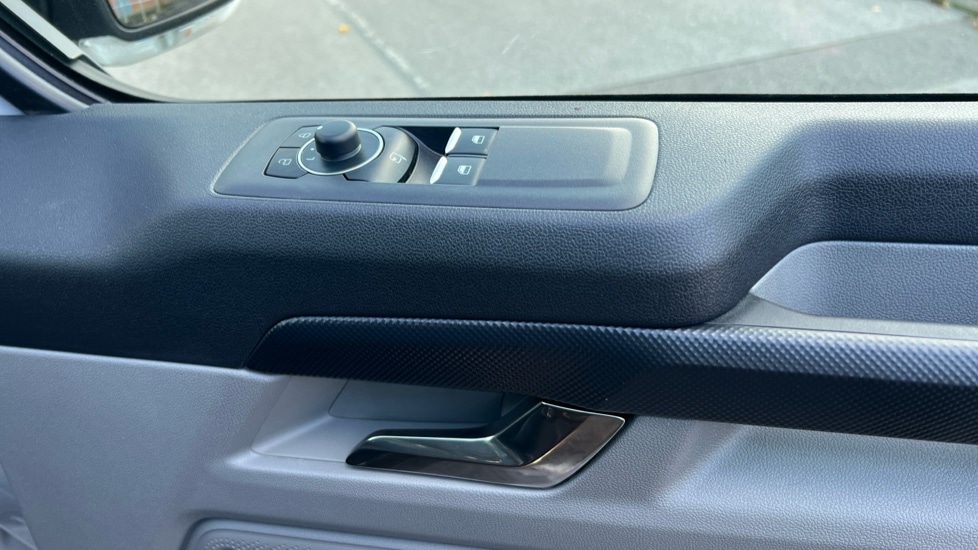 Used Ford Transit Custom 2024 for sale - 76738130: Photo 36