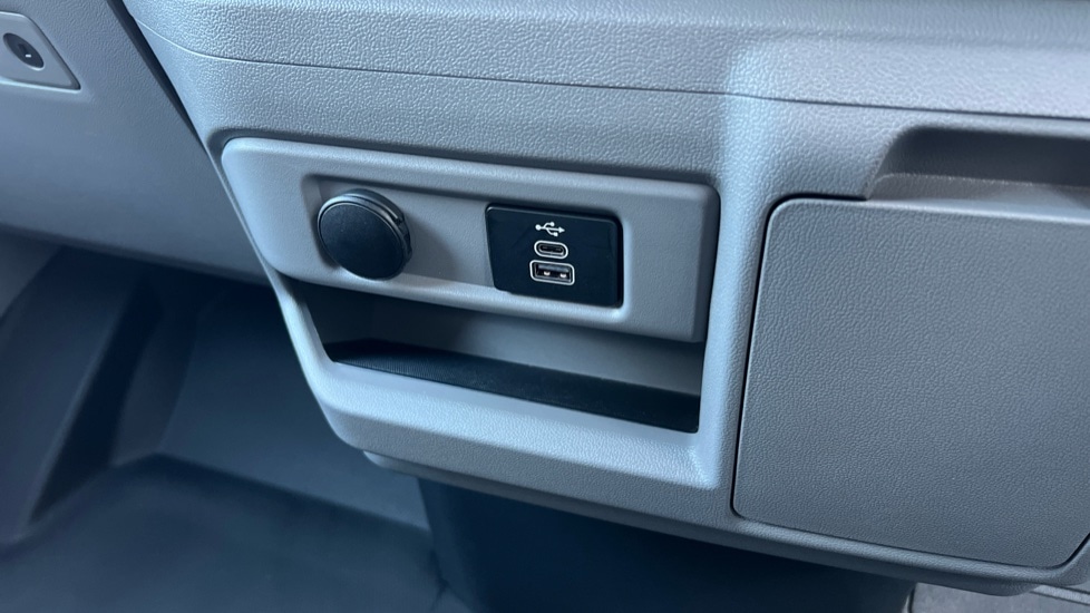 Used Ford Transit Custom 2024 for sale - 76738130: Photo 40