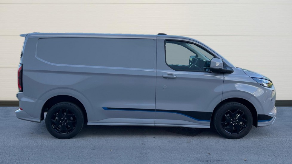 Used Ford Transit Custom 2024 for sale - 76738130: Photo 5