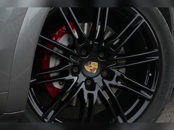 Used Porsche Cayenne 2015 for sale - 79565066: Photo