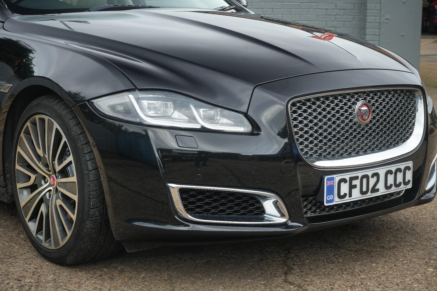 Used Jaguar XJ 2017 for sale - 76522150: Photo 31