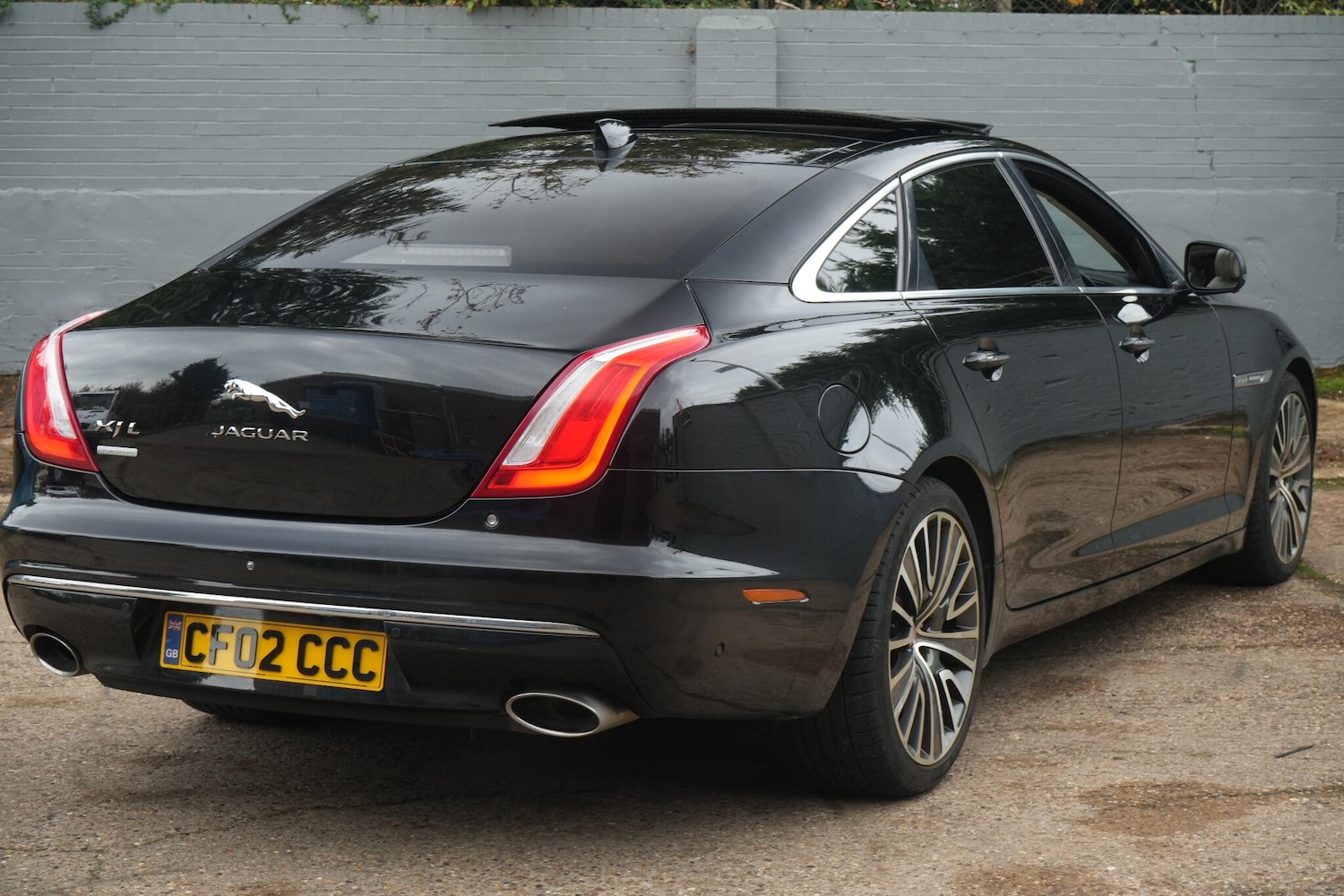 Used Jaguar XJ 2017 for sale - 76522150: Photo 33