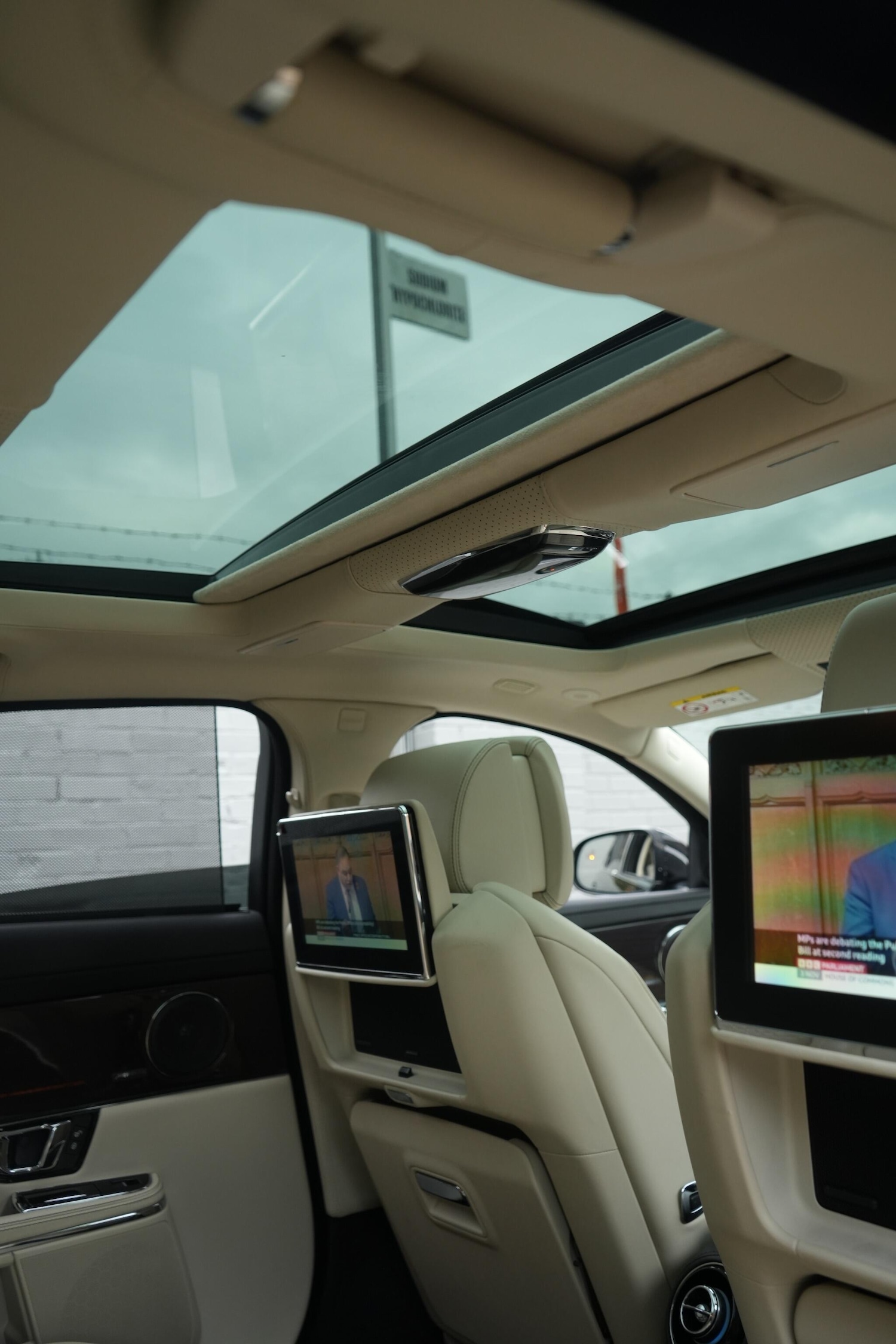 Used Jaguar XJ 2017 for sale - 76522150: Photo 51