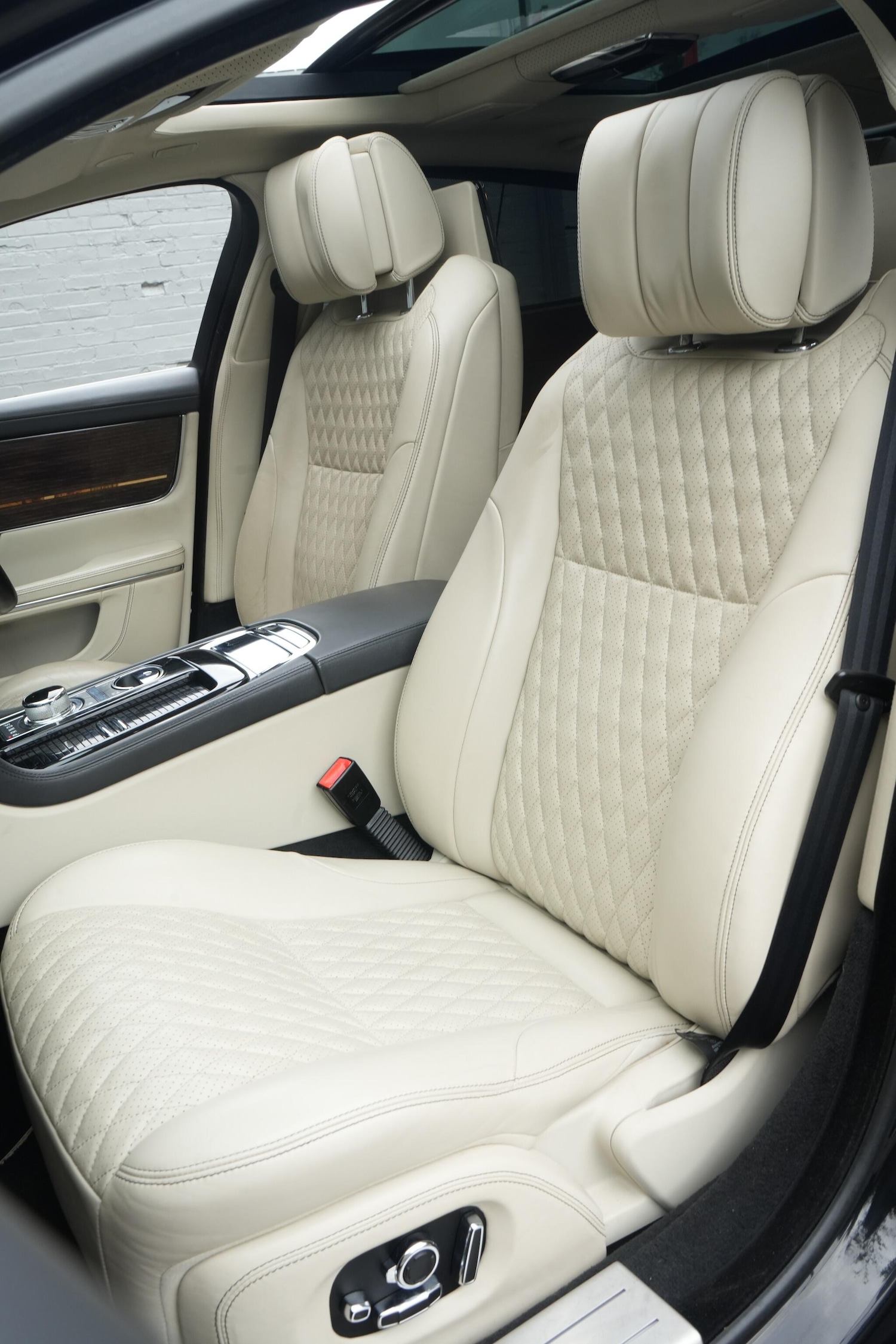 Used Jaguar XJ 2017 for sale - 76522150: Photo 54