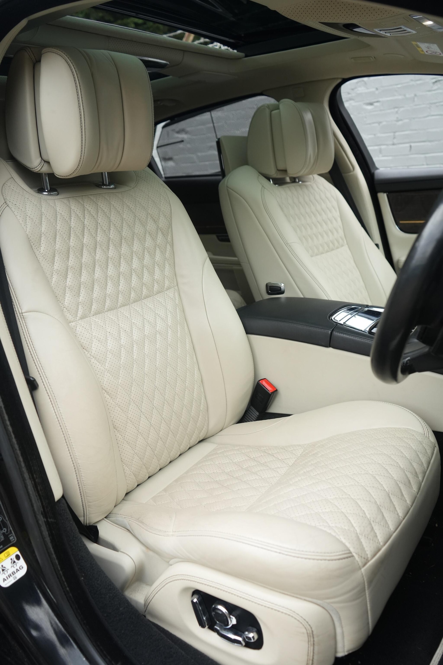 Used Jaguar XJ 2017 for sale - 76522150: Photo 56