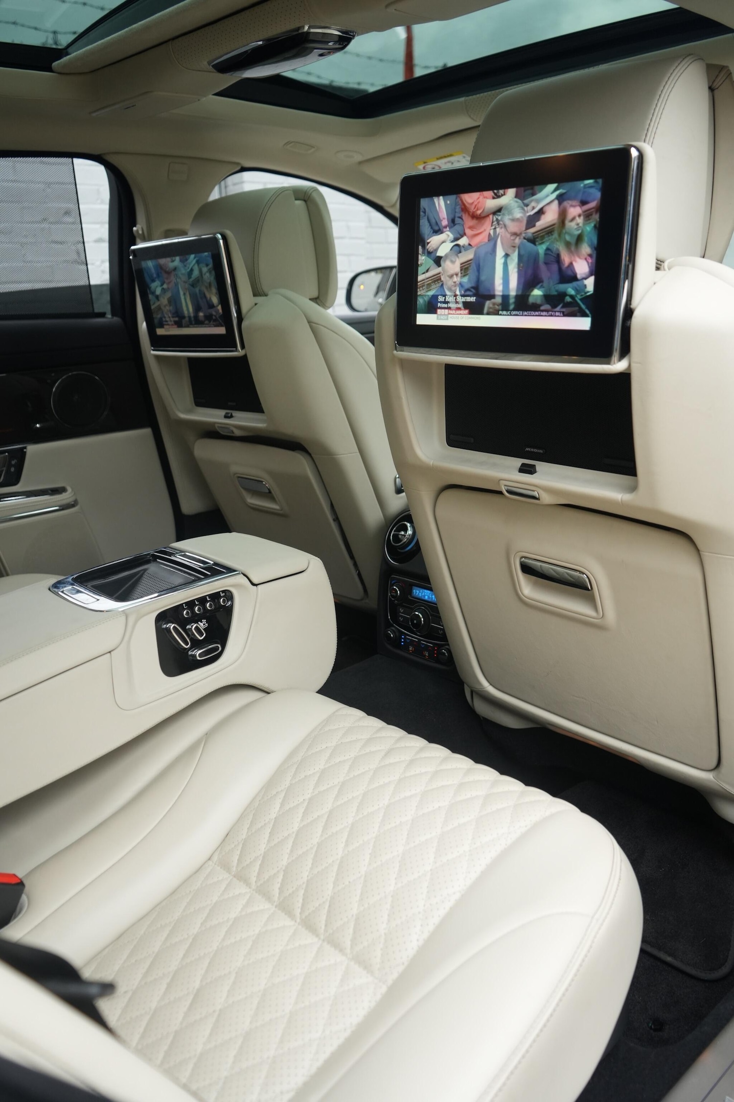 Used Jaguar XJ 2017 for sale - 76522150: Photo 60