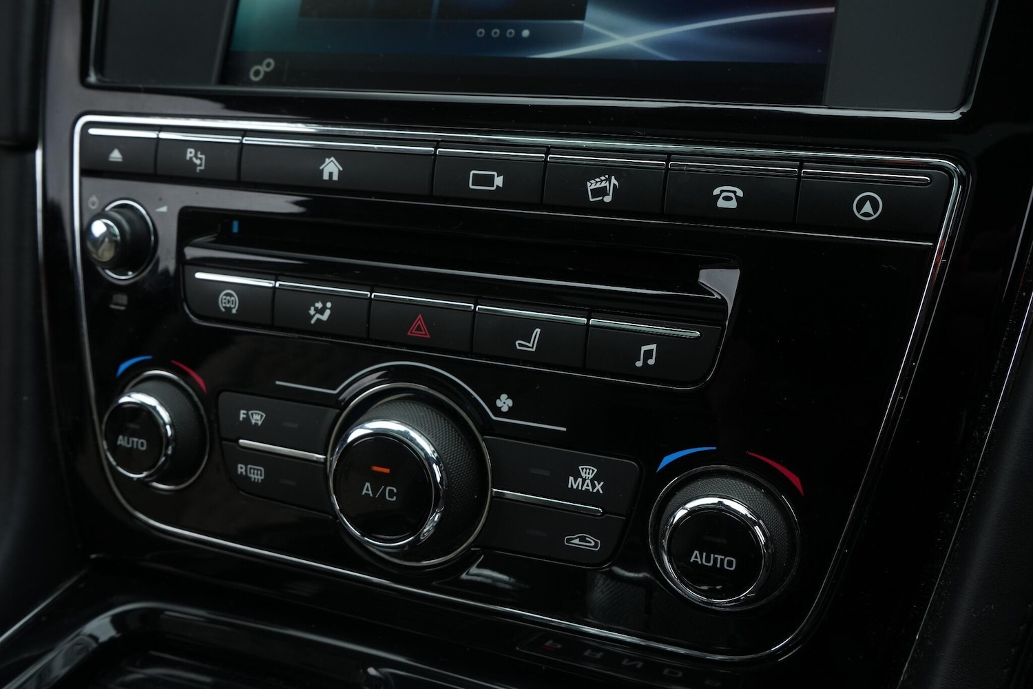 Used Jaguar XJ 2017 for sale - 76522150: Photo 79