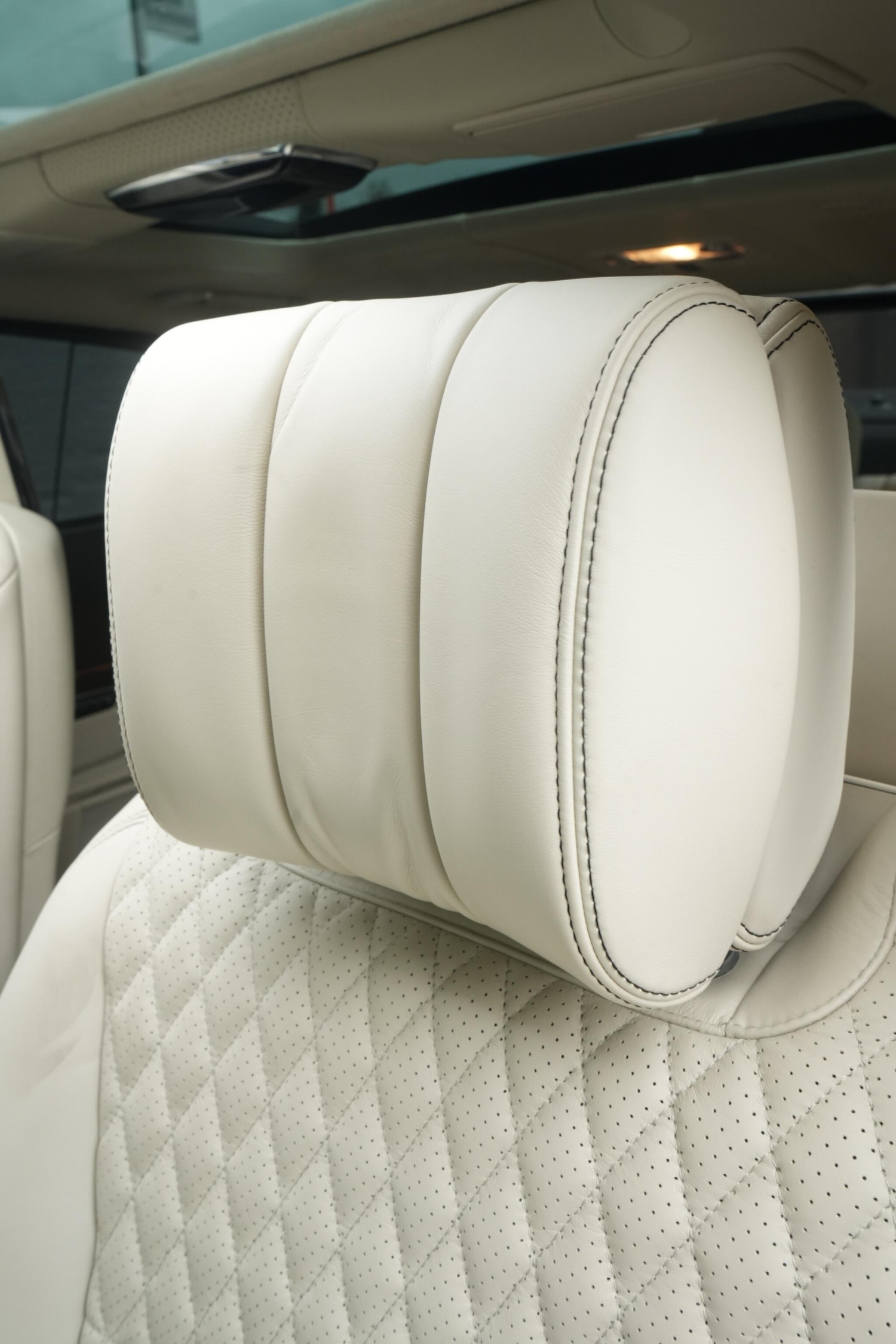 Used Jaguar XJ 2017 for sale - 76522150: Photo 9