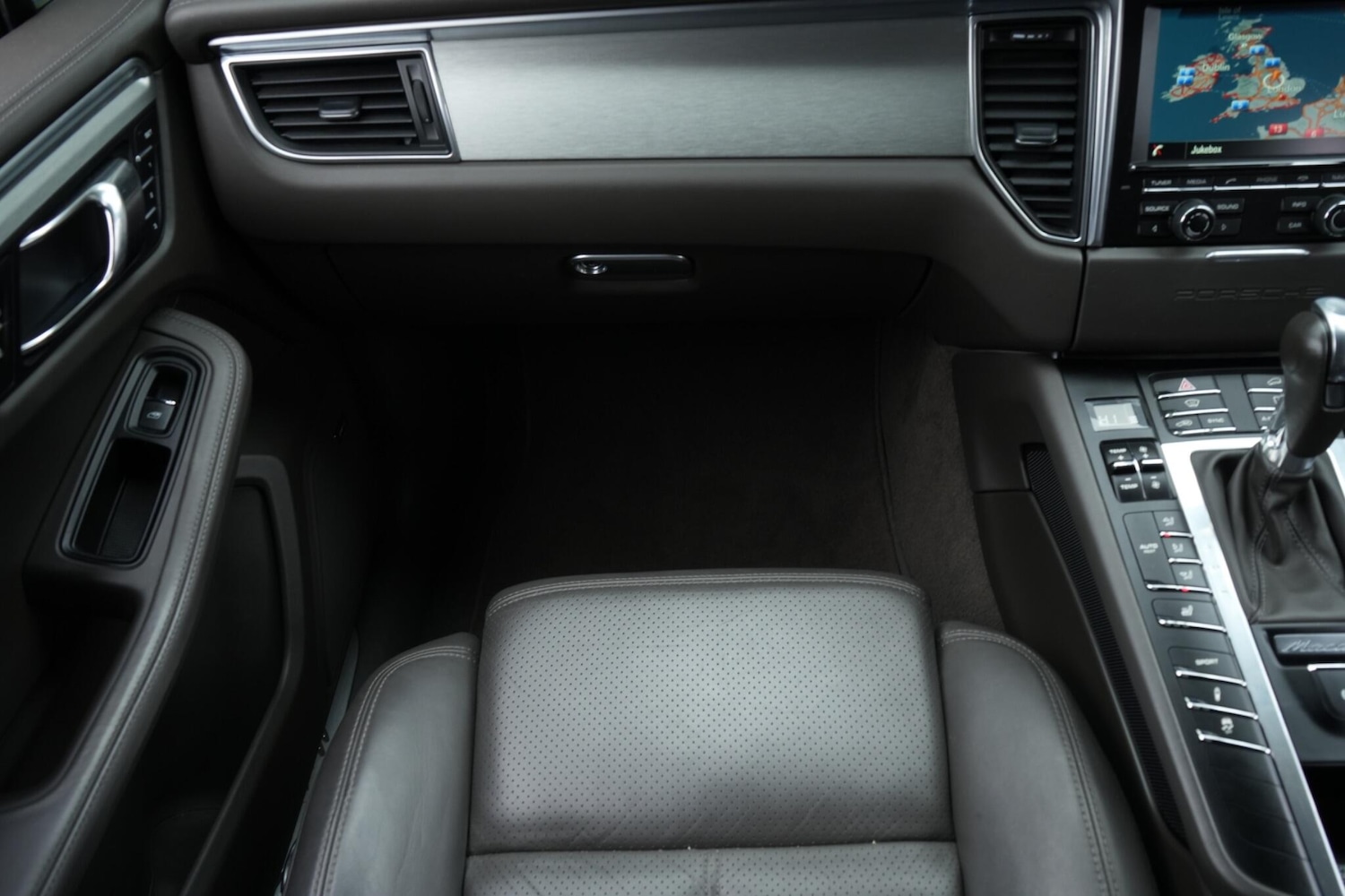 Used Porsche Macan 2016 for sale - 76592858: Photo 30