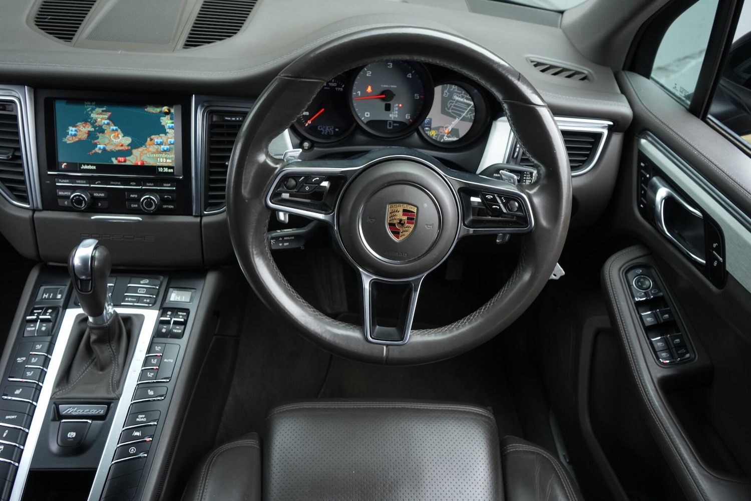 Used Porsche Macan 2016 for sale - 76592858: Photo 36