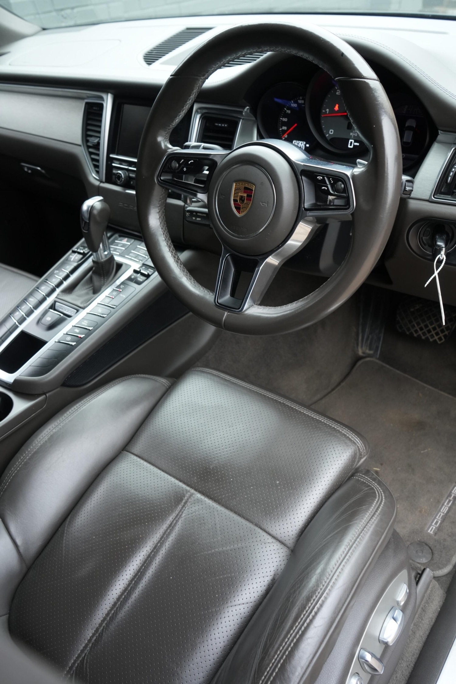 Used Porsche Macan 2016 for sale - 76592858: Photo 37