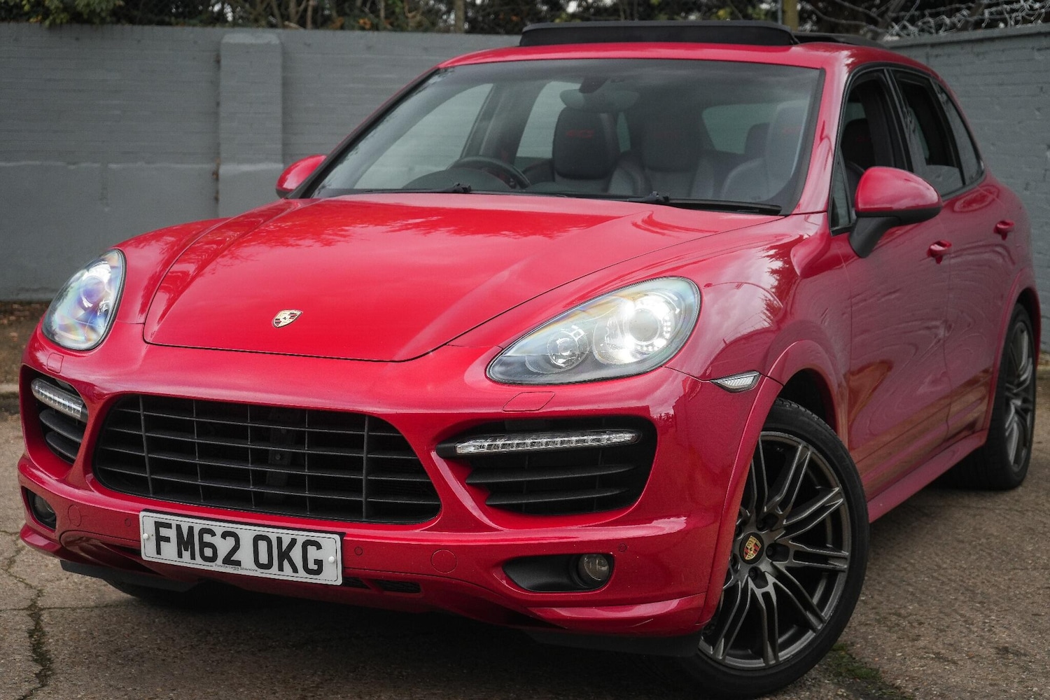 Used Porsche Cayenne 2012 for sale - 76521636: Photo 1