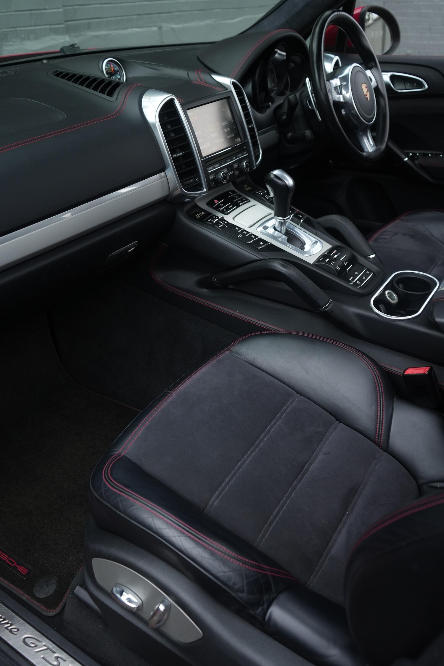 Used Porsche Cayenne 2012 for sale - 76521636: Photo 30