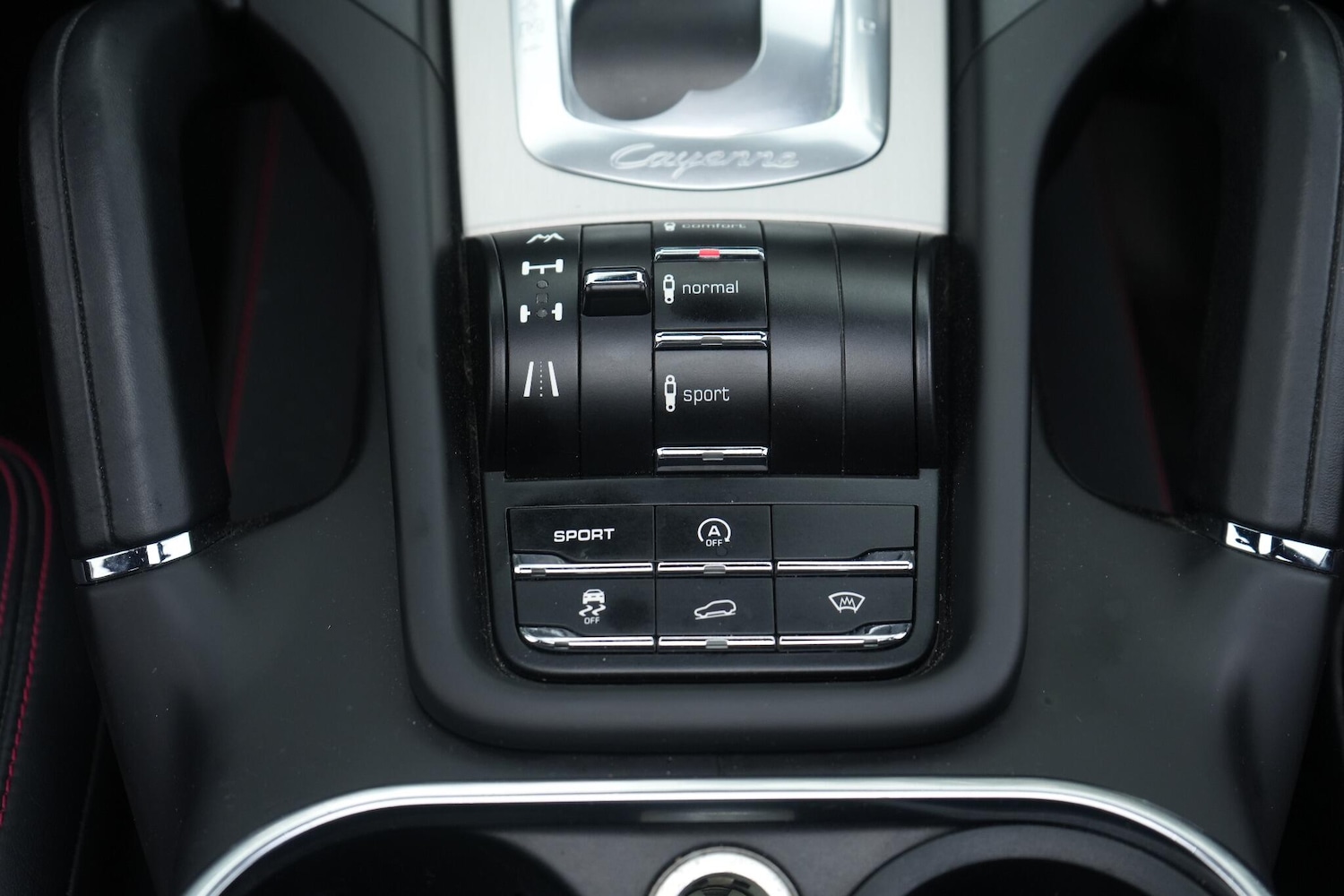 Used Porsche Cayenne 2012 for sale - 76521636: Photo 38