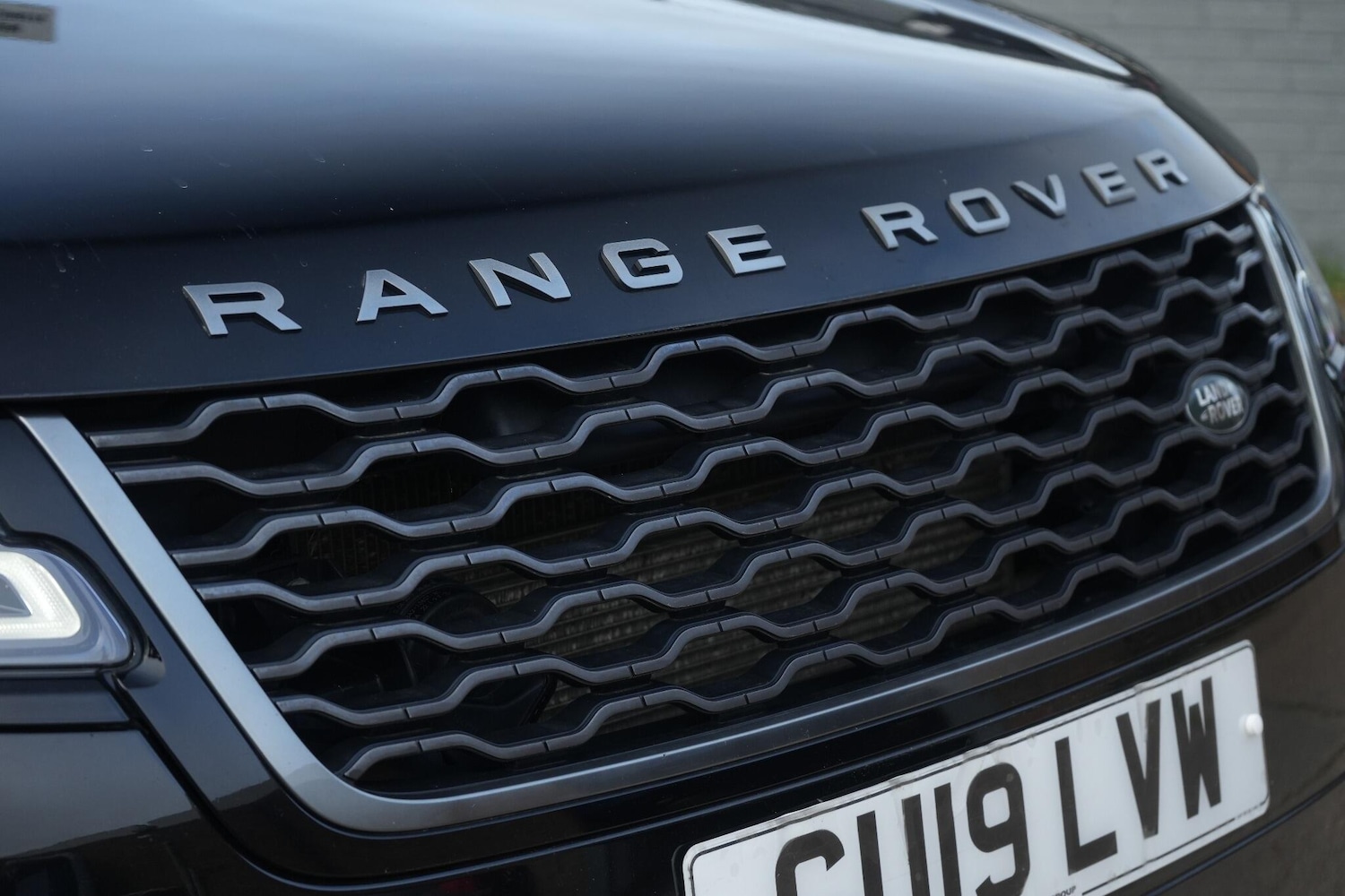 Used Land Rover Range Rover Velar 2019 for sale - 76997446: Photo 22