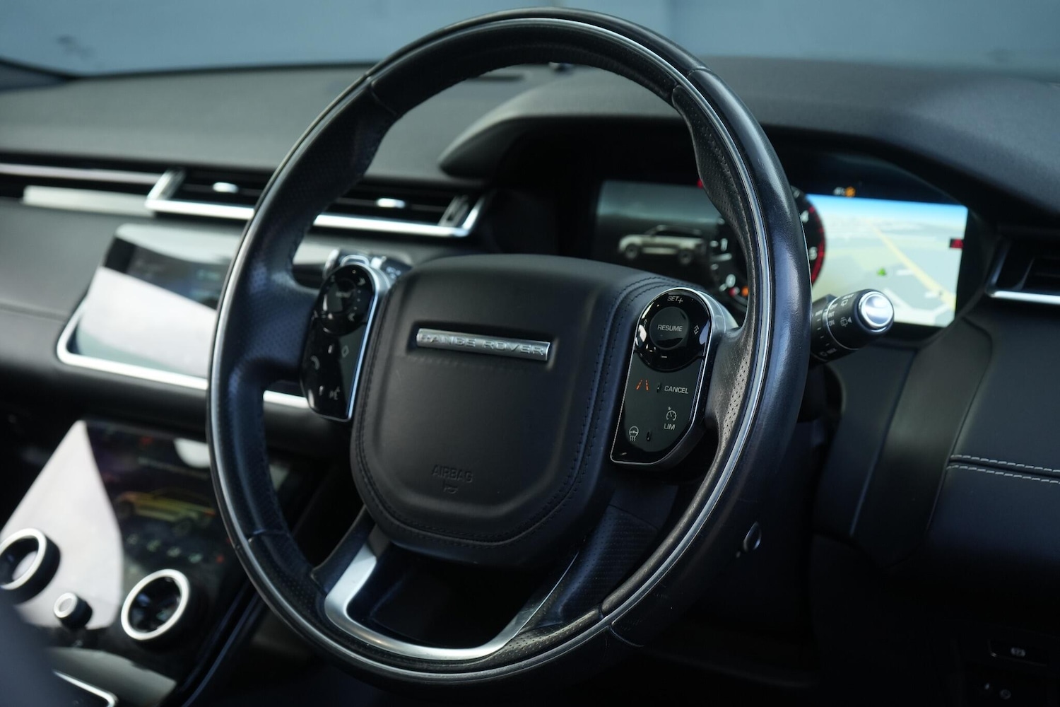 Used Land Rover Range Rover Velar 2019 for sale - 76997446: Photo 3