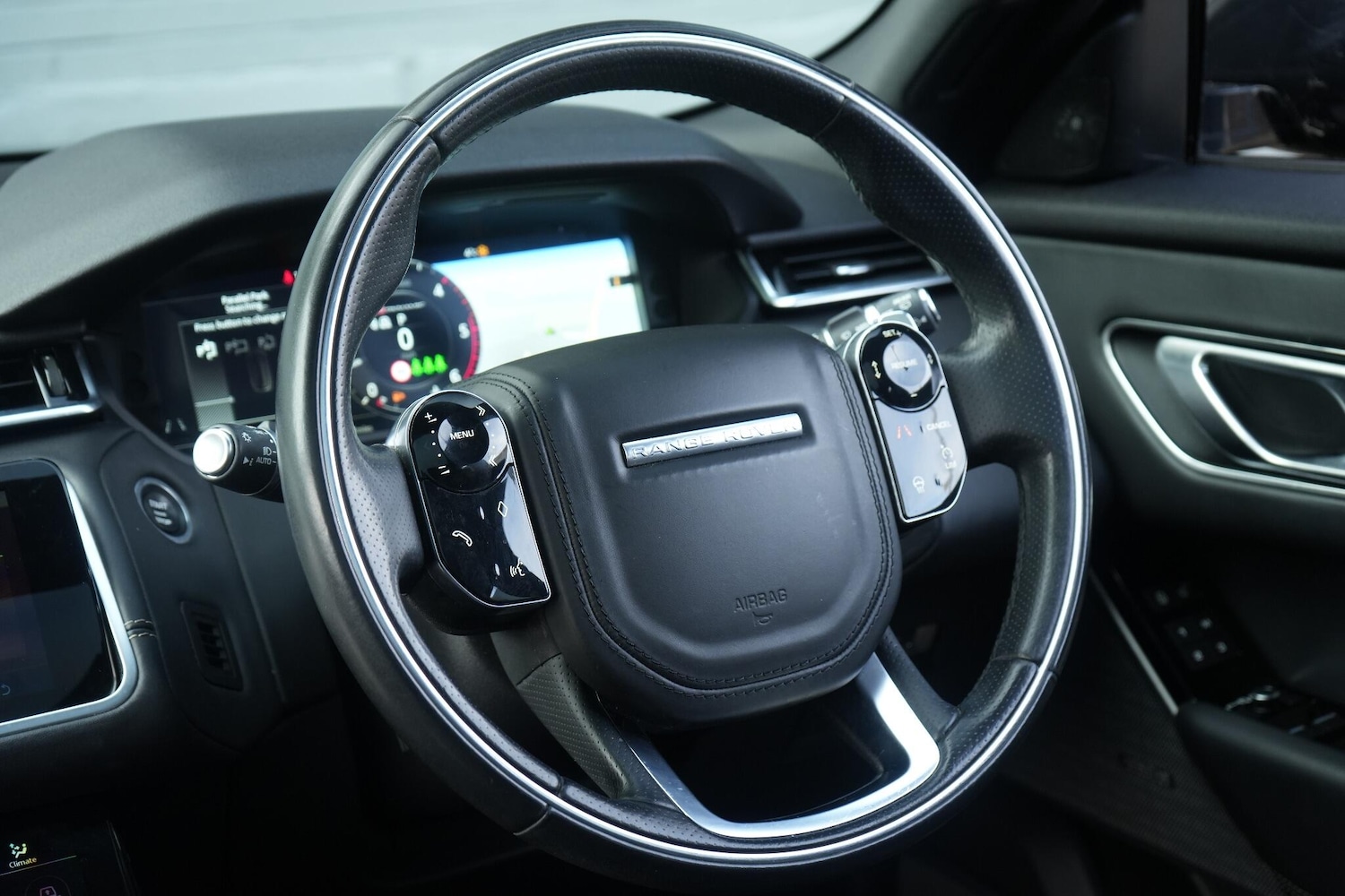 Used Land Rover Range Rover Velar 2019 for sale - 76997446: Photo 33