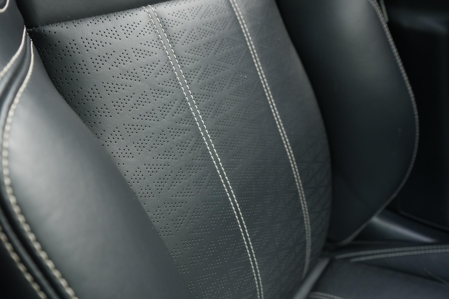 Used Land Rover Range Rover Velar 2019 for sale - 76997446: Photo 40