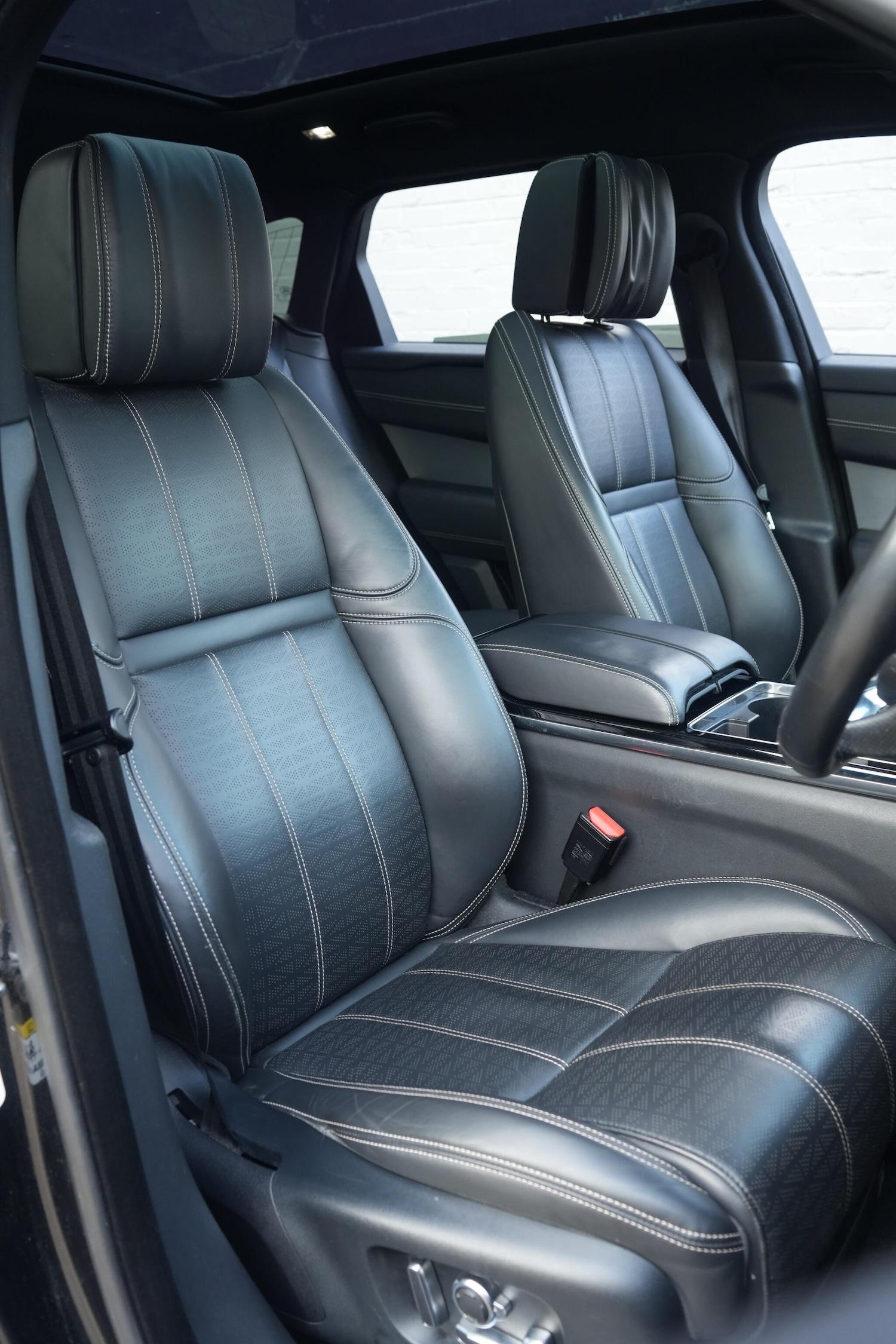 Used Land Rover Range Rover Velar 2019 for sale - 76997446: Photo 44