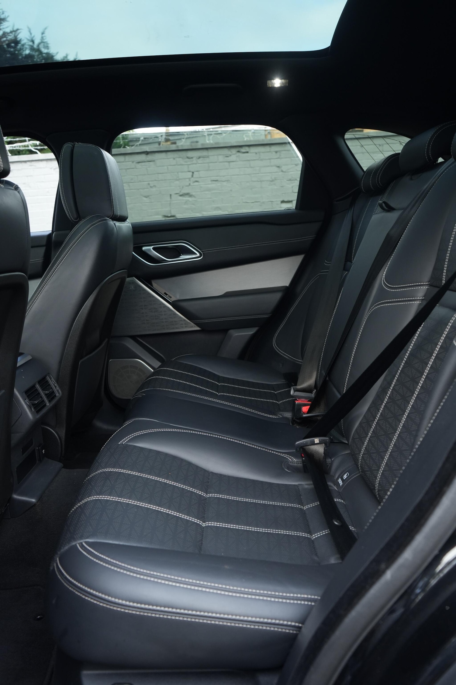 Used Land Rover Range Rover Velar 2019 for sale - 76997446: Photo 45