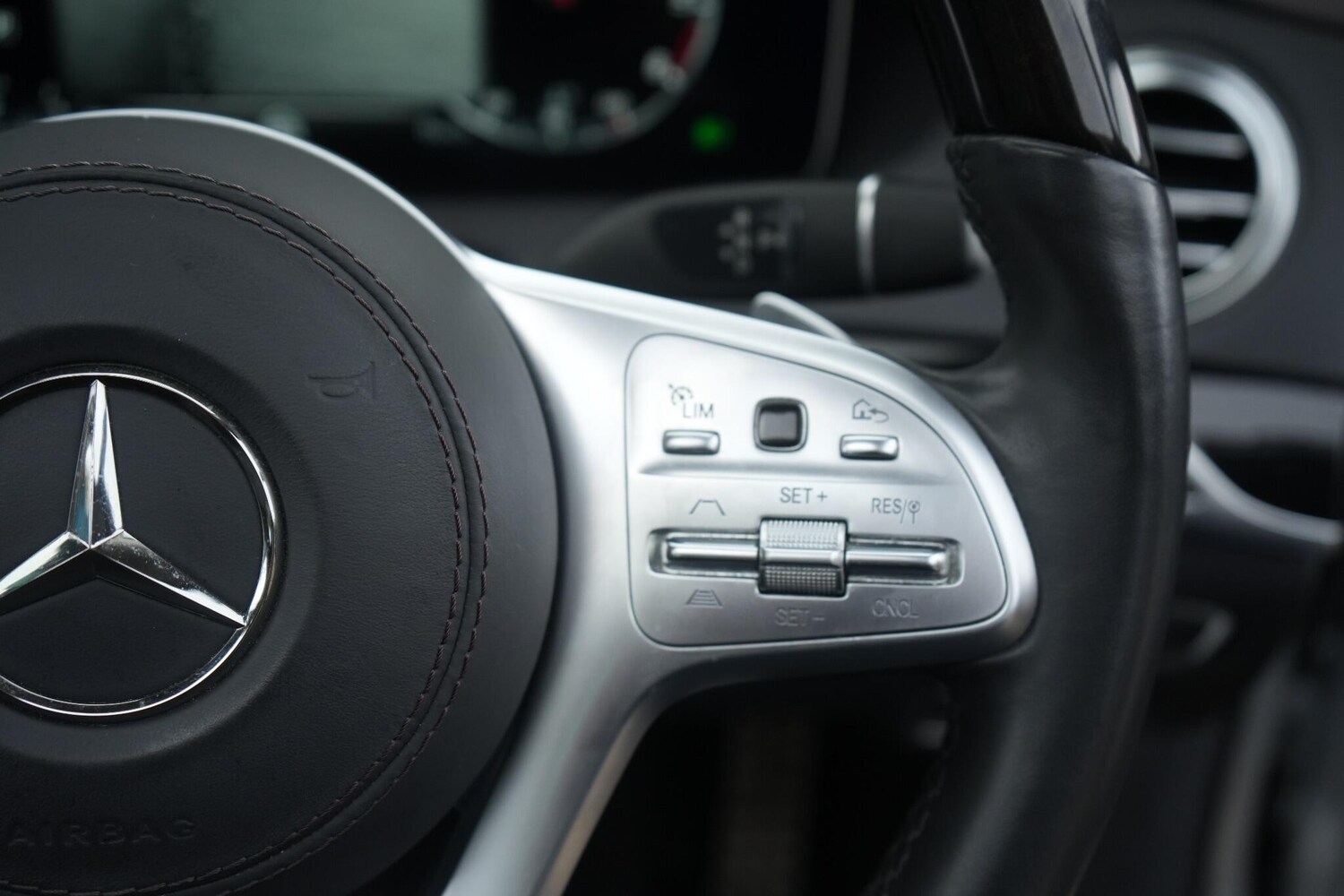 Used Mercedes-Benz S Class 2018 for sale - 76521910: Photo 34